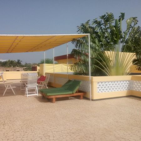 Keur Diam - Maison De La Paix Saly Portudal Bagian luar foto