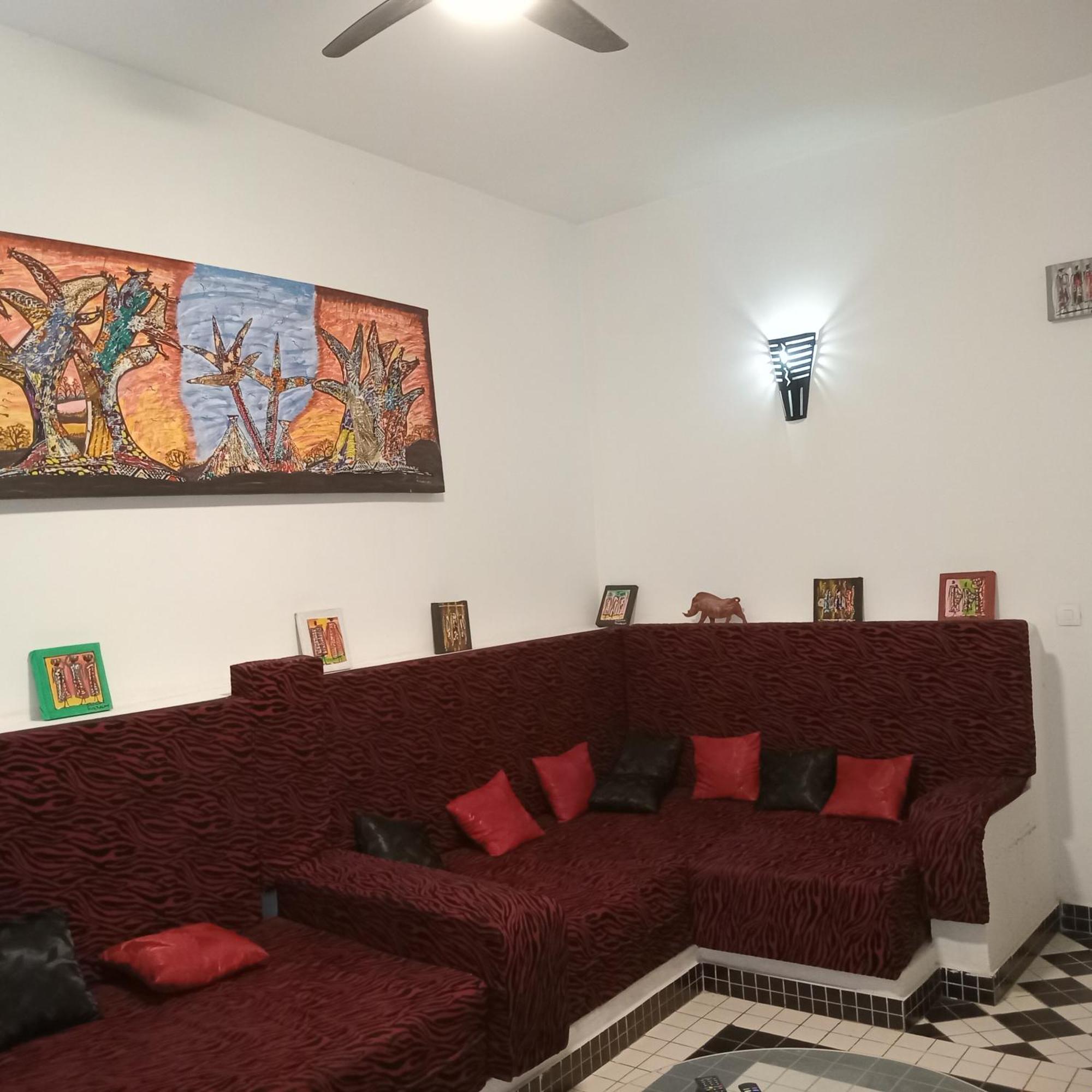 Keur Diam - Maison De La Paix Saly Portudal Bagian luar foto